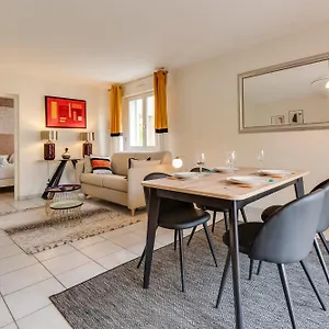 Le Parc Des Raisses - T2 Pouvant Accueillir 4 Personnes , Annecy France